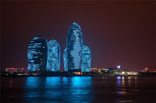 加盟观塘披萨有哪些优势，2025加盟披萨行业好不好做