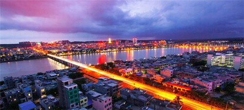 在长垣县开中式快餐加盟店行情如何，长垣县加盟时刻滑板鸡如何选址